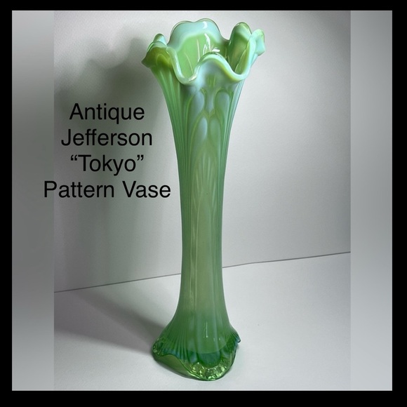 Antique Other - Antique Jefferson Green Opalescent Vase “Tokyo” Pattern, Seafoam Glass, 3-Footed